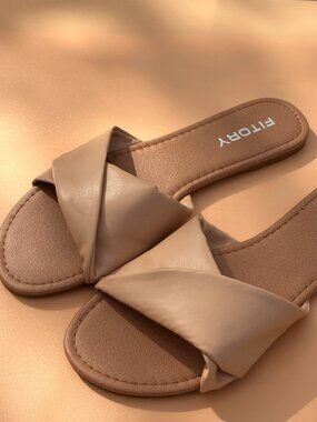 FITORY Women's US 9, 11 Nude Flat Sandals Soft Leather Slide Slippers Summer Fas